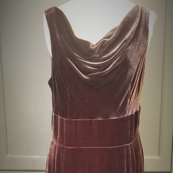 Ann Taylor Loft Velvet Dress Size 12 Never Worn! - Picture 1 of 9